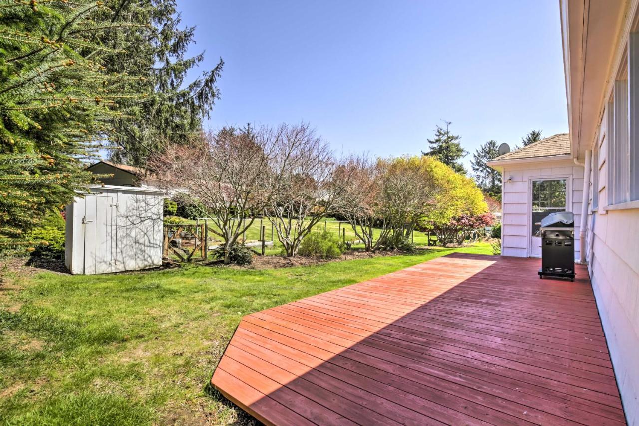 Salty Dog Cottage In Netarts With Deck Exterior photo